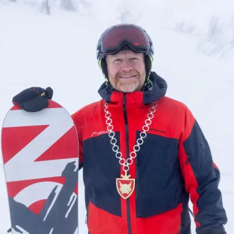 Pål Rørby med hjelm